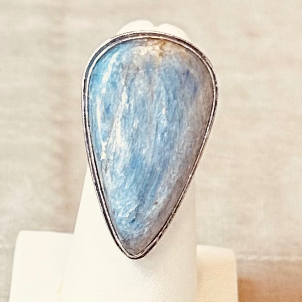Vintage Ring Sterling Silver Rainbow Moonstone Pear Cabochon Artisan Sz 5-1/4